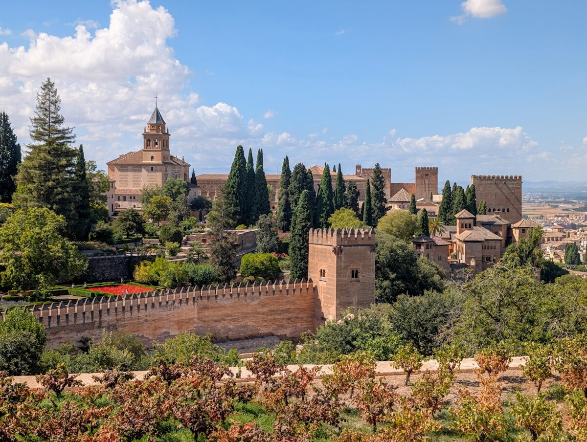 Complexe du palais de l'Alhambra à Grenade