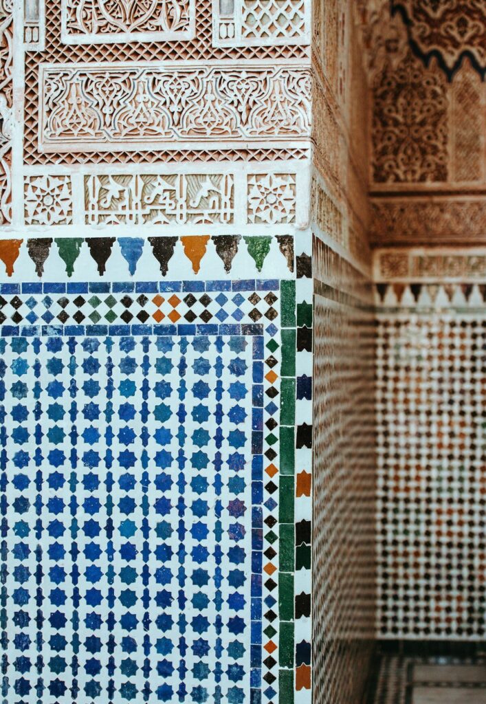 Zellige marocain — mosaïque multicolore traditionnelle